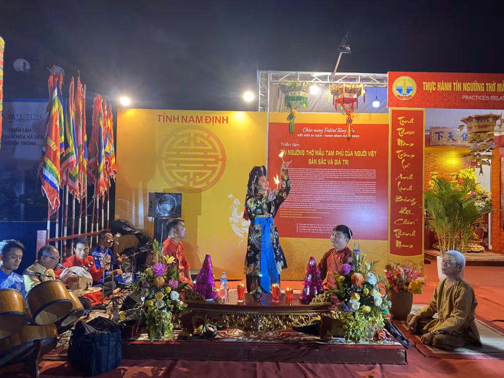 lan toa gia tri di san van hoa dan toc toi nguoi dan ninh binh hinh 1