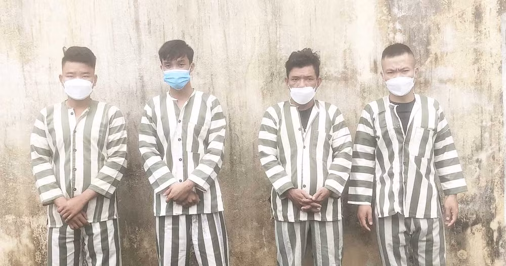 gia lai bat giu 4 doi tuong ve hanh vi mua ban tang tru va su dung trai phep chat ma tuy hinh 1