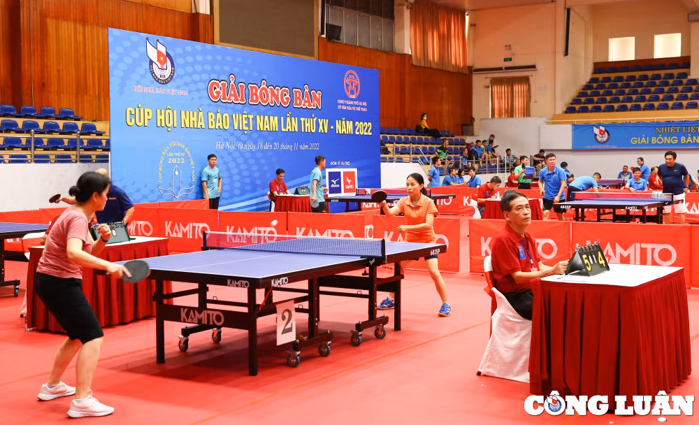 an tuong ngay khai mac giai bong ban cup hoi nha bao viet nam lan thu xv hinh 7