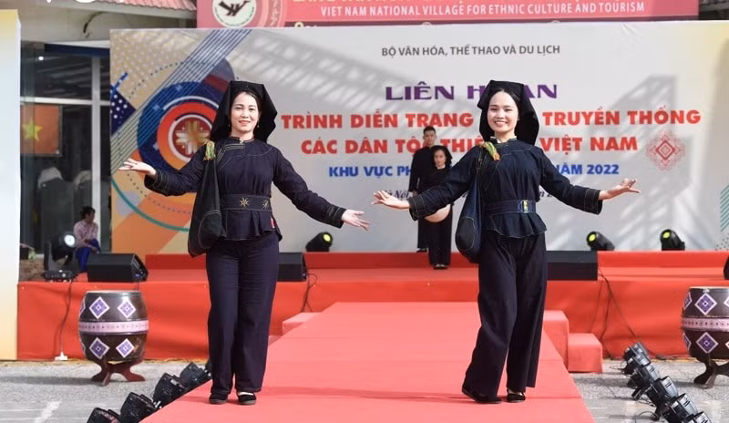 dac sac trang phuc truyen thong cac dan toc thieu so viet nam hinh 8