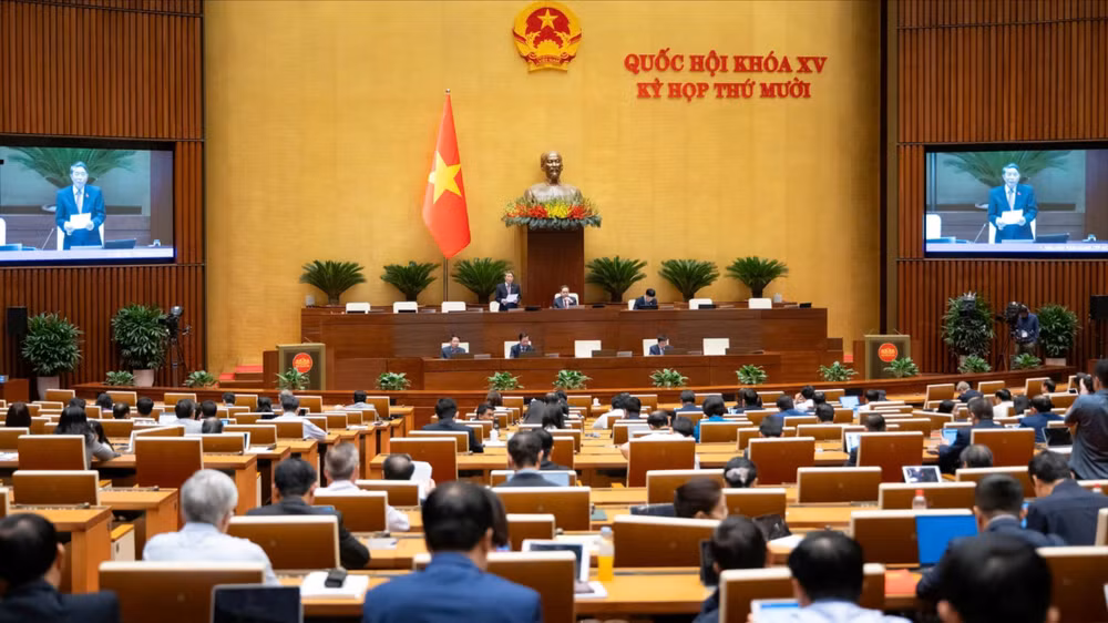 Toàn cảnh phiên họp kỳ thứ Mười Quốc hội khóa XV.