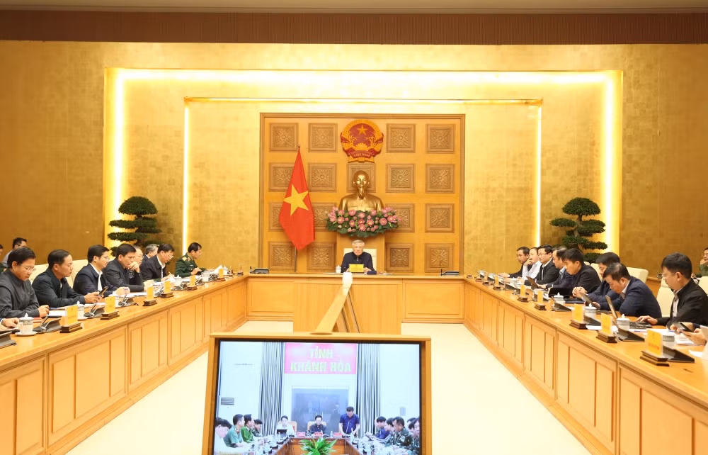 CẬP NHẬT: Thủ tướng chủ trì cuộc họp khẩn trực tuyến từ Algeria về ứng phó mưa lũ, thiên tai, cứu hộ, cứu nạn- Ảnh 3.