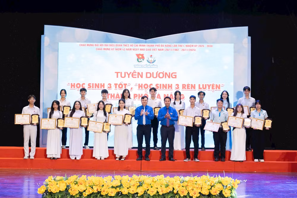 z7242757299833_2bf846c1463ef10860350b391adff290.jpg