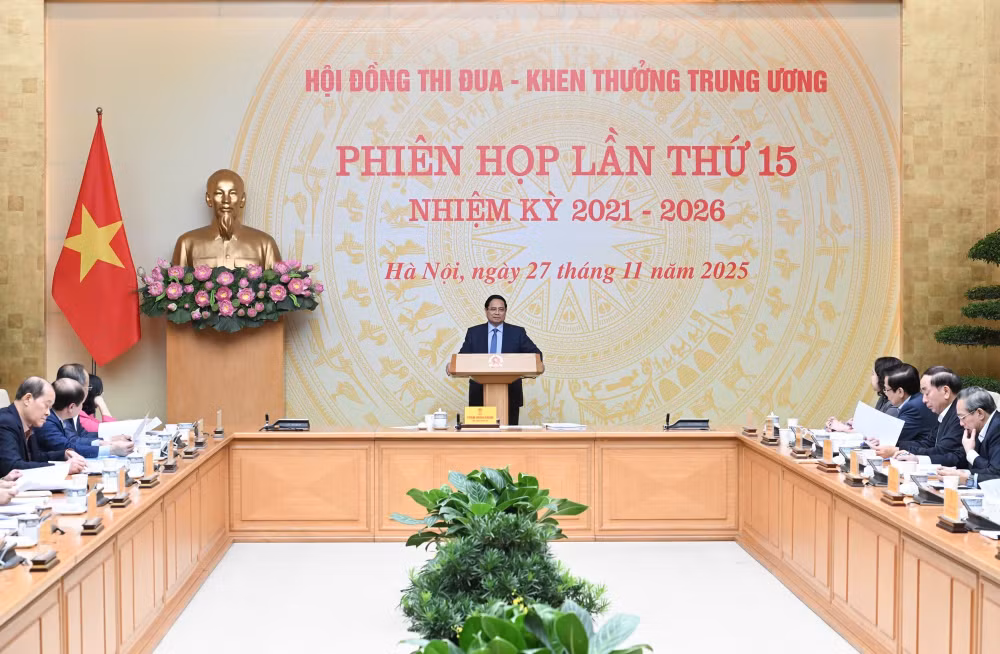 Thủ tướng: Tôn vinh kịp thời những trường hợp xả thân, cống hiến vì nhân dân, vì đồng đội, vì đất nước- Ảnh 1.