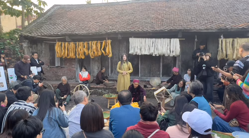 Ảnh màn hình 2025-11-21 lúc 18.02.54