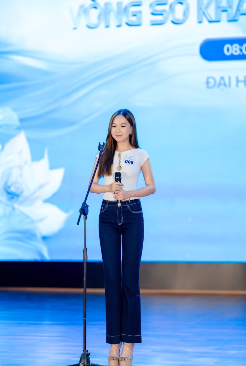 Ảnh màn hình 2025-11-25 lúc 08.41.24