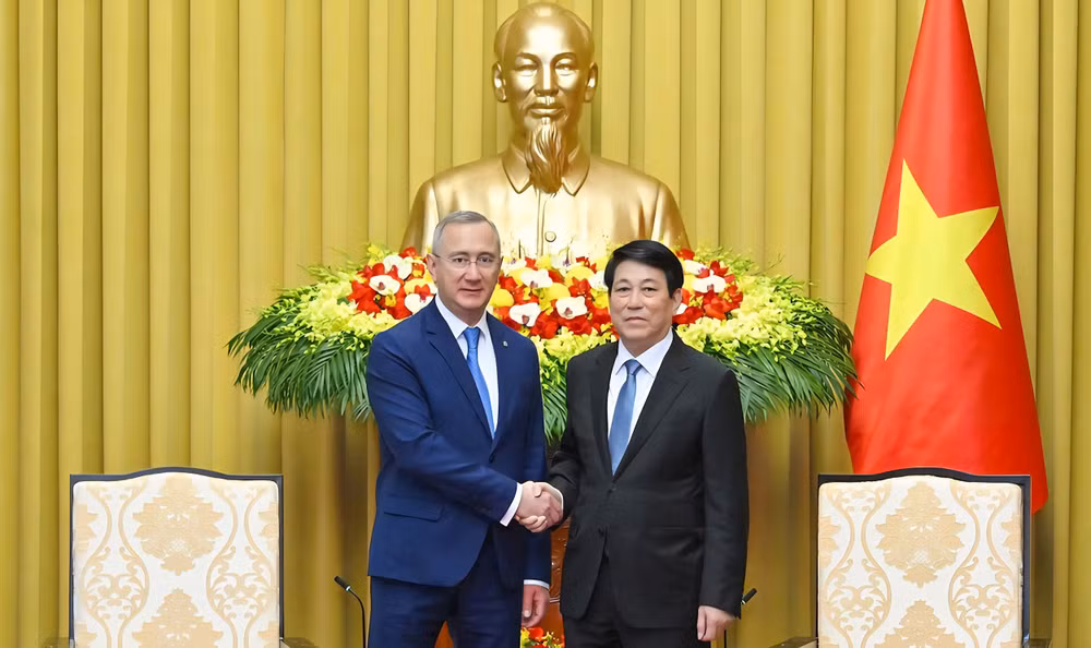 Chủ tịch nước Lương Cường tiếp Thống đốc tỉnh Kaluga (Liên bang Nga) Vladislav Valerievich Shapsha.