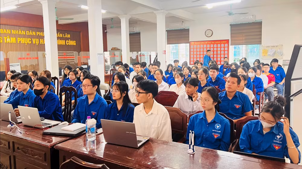 Trung tâm hành chính công phường Trần Lãm, tỉnh Hưng Yên