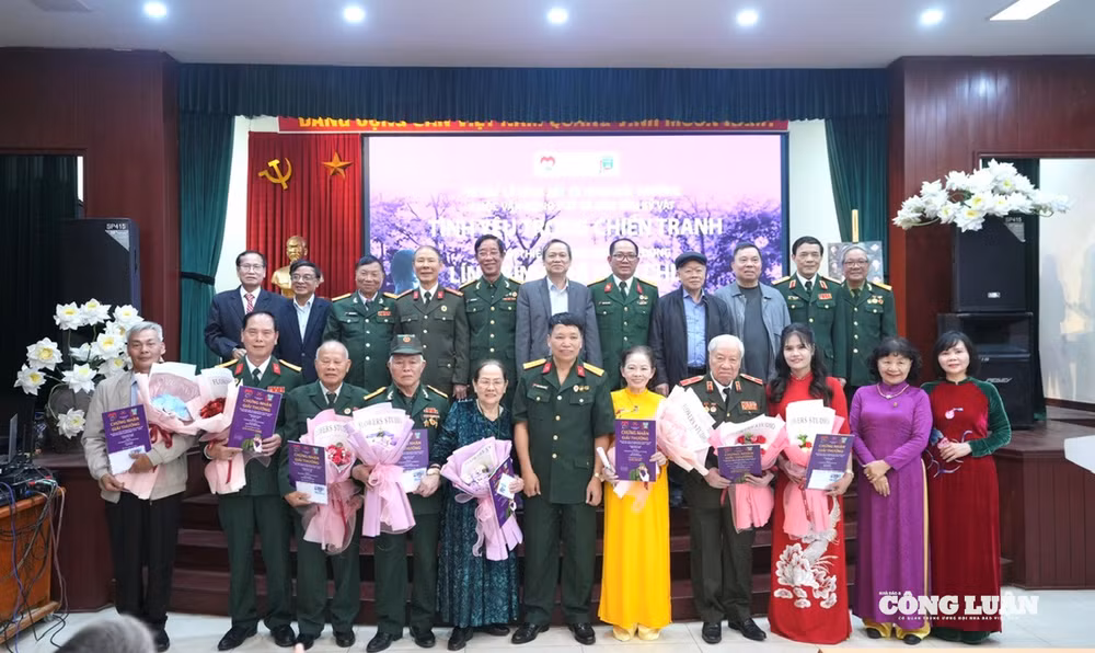 Ảnh màn hình 2025-12-16 lúc 14.01.01