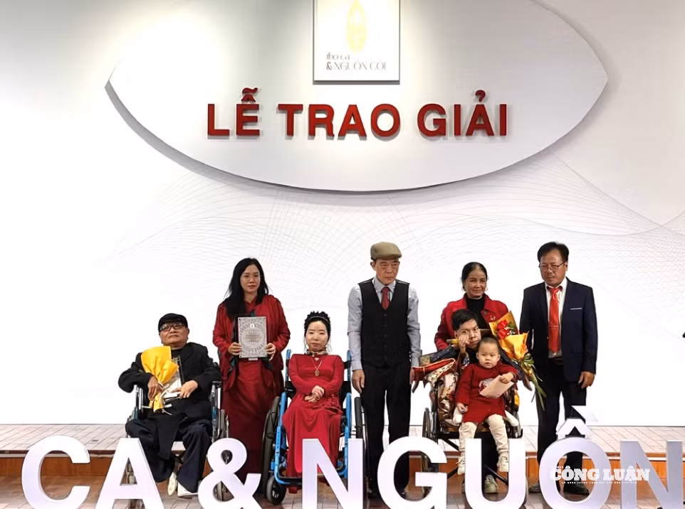 Ảnh màn hình 2025-12-14 lúc 13.36.55