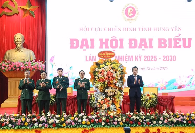 DỰ 3