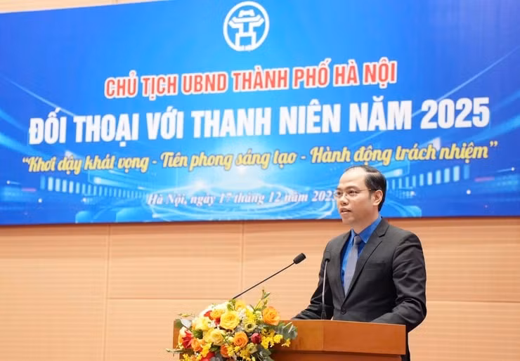 Bí thư Thành đoàn Hà Nội Nguyễn Tiến Hưng phát biểu khai mạc Hội nghị
