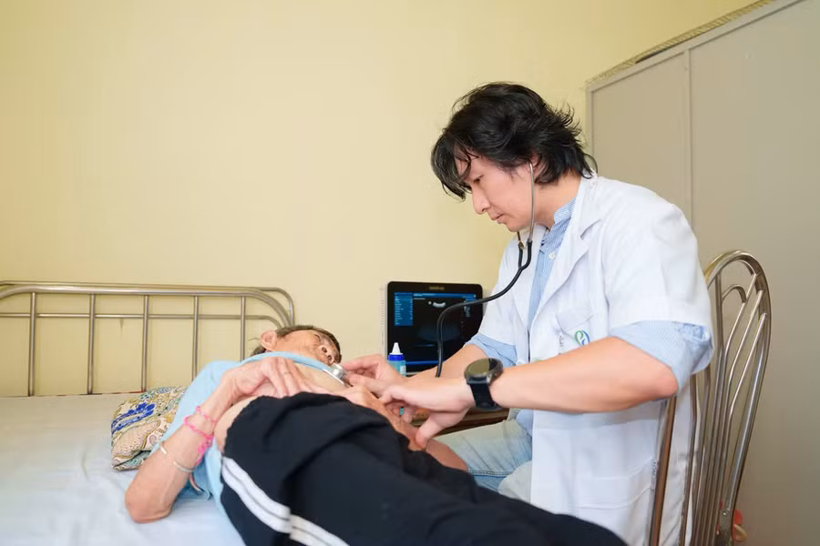 Cụ bà đột quỵ giấu cơn mệt vì 'ngại phiền con', đến viện phát hiện ổ nhồi máu não mới