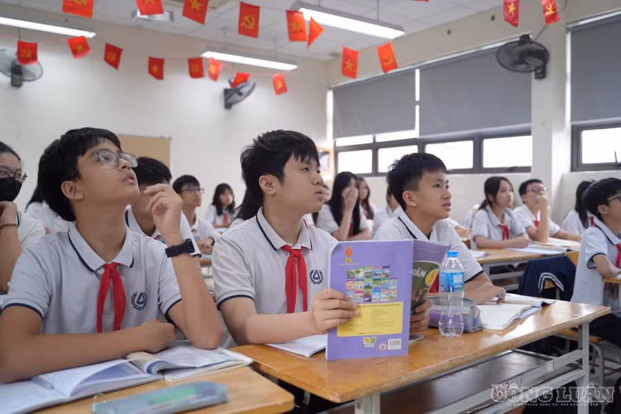 Năm học mới của học sinh cuối cấp: Kỳ thi phía trước, áp lực phía sau