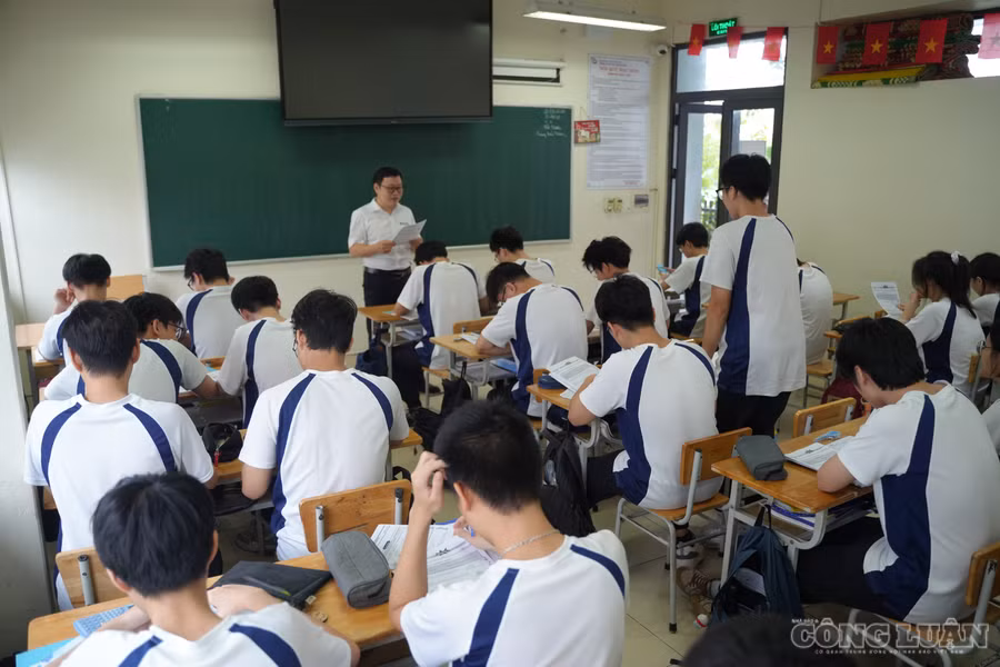 Hơn 32.600 hiệu trưởng, hiệu phó thay đổi vị trí sau sắp xếp trường học
