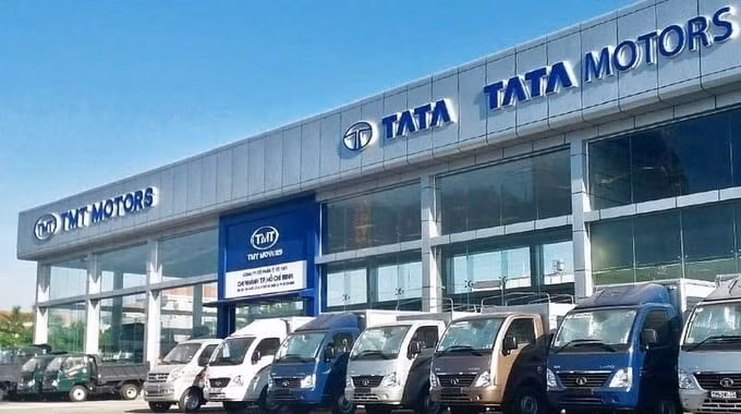 TMT Motors (HOSE: TMT) đã điều chỉnh mạnh chiến lược kinh doanh 2026: Giảm mục tiêu ô tô điện, chuyển hướng sang xe máy điện với doanh thu kỳ vọng 294 tỷ đồng, đồng thời đầu tư 2.100 trạm sạc cho tham vọng xây dựng hệ sinh thái điện hóa. Ảnh: TL.