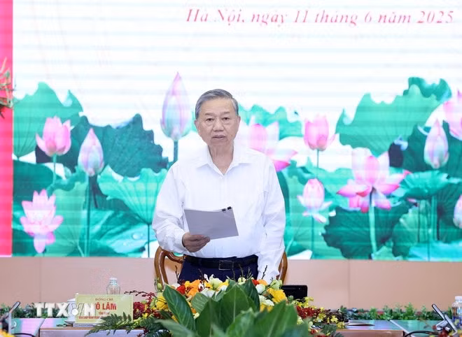 ttxvn-tong-bi-thu-ban-tuyen-giao-6.jpg