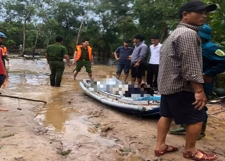 Hai anh em ruột ở Huế bị đuối nước khi đi bắt cá