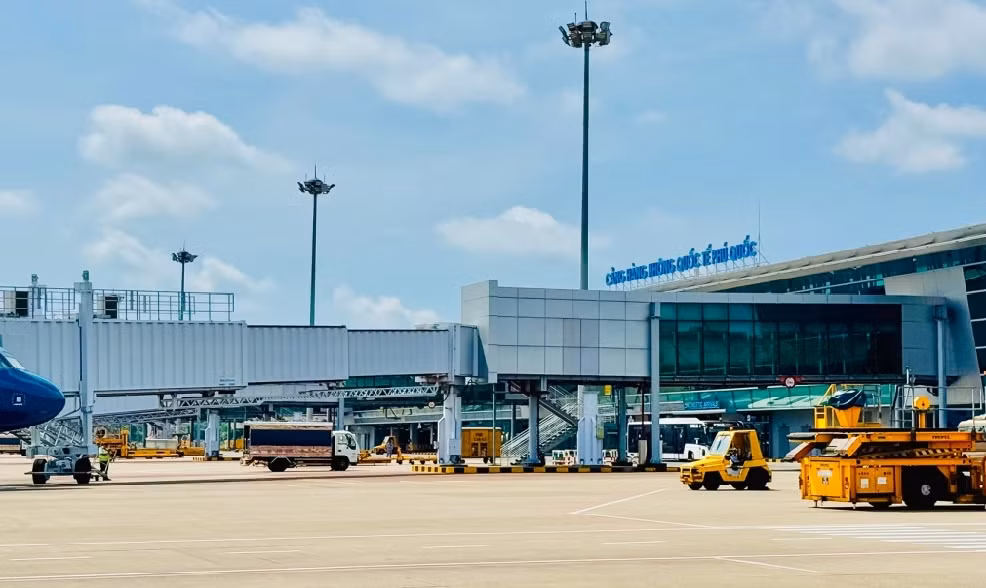 cảng hàng không Phú Quốc
