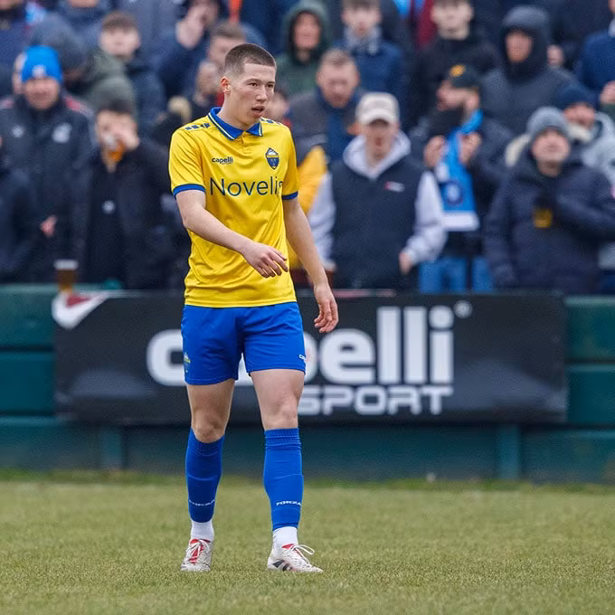 Lee Williams được nằm trong danh sách tìm hiểu của LĐBĐ Việt Nam và ĐTQG - Ảnh: Warrington Town FC 