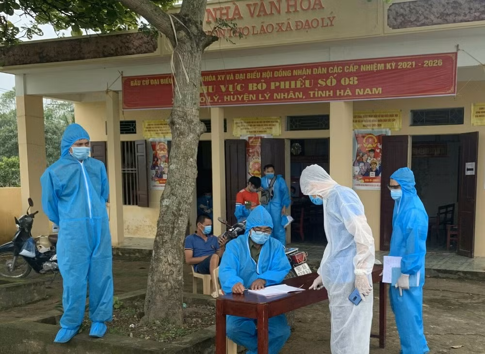 Trung tâm Kiểm soát bệnh tật (CDC) Hà Nam cho biết hôm nay có 6 bệnh nhân COVID-19 của địa phương này được Bệnh viện Bệnh Nhiệt đới Trung ương điều trị khỏi và cho xuất viện. Ảnh: minh họa