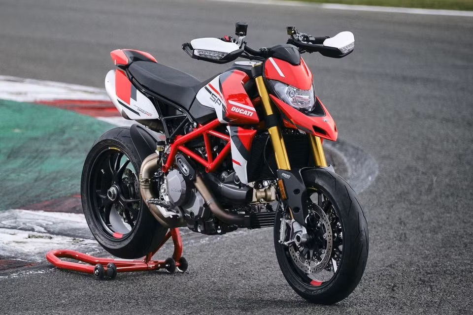 Ducati Hypermotard 950 2022. Ảnh: Ducati