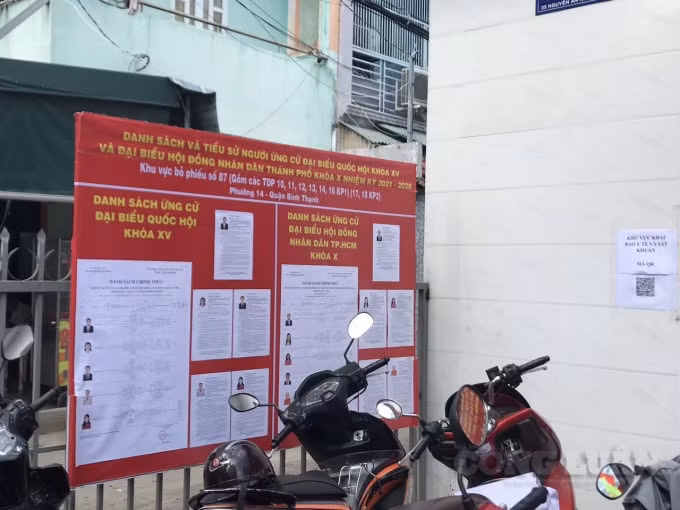 Hoạt động tuyên truyền cổ động cho công tác bầu cử tiếp tục diễn ra sôi động, tạo sự quan tâm ngày càng nhiều hơn của các tầng lớp Nhân dân.