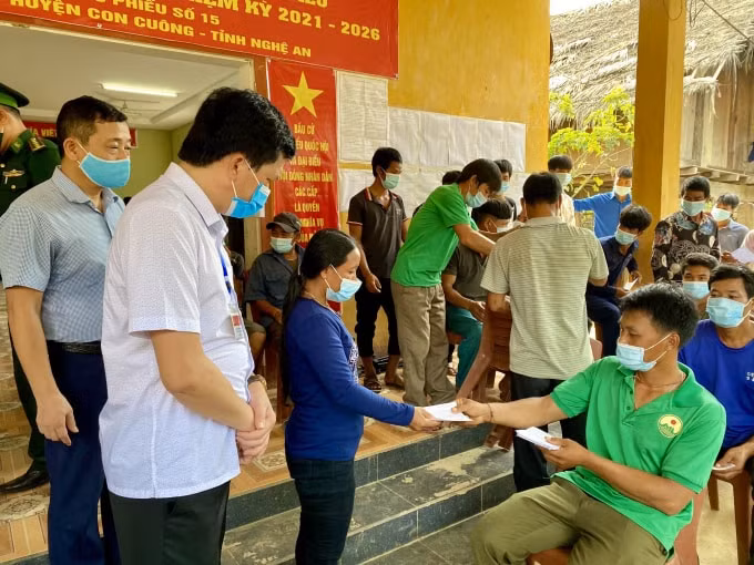 Các cử tri này sẽ đi bầu cử sớm tại 207 điểm bỏ phiếu, chiếm 6,05% tổng số khu vực bỏ phiếu trong toàn tỉnh. Mục đích bỏ phiếu sớm là nhằm tạo điều kiện thuận lợi cho công tác báo cáo, tổng hợp và xử lý kết quả bầu cử ở các khu vực này được thuận lợi. Tạo sự thống nhất, đồng bộ trong cả tỉnh.