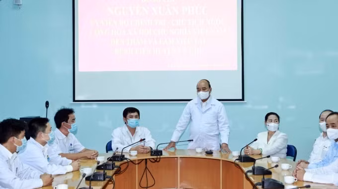 Chủ tịch nước Nguyễn Xuân Phúc phát biểu tại buổi làm việc.