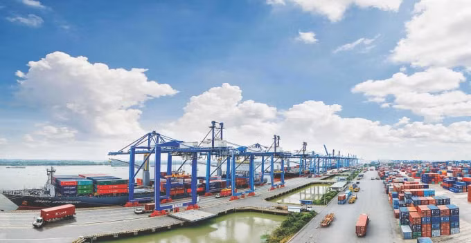 Việc đóng cửa biên giới không phải là giải pháp dài hạn và gây hại cho nền kinh tế.