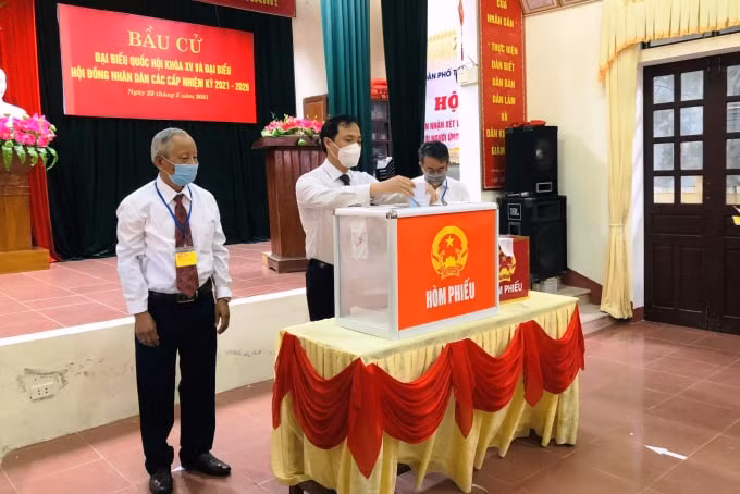 Theo Ủy ban Bầu cử Hà Tĩnh, toàn tỉnh có 858.468 cử tri được tham gia bỏ phiếu bầu ĐBQH khóa XV và HĐND tỉnh khóa XVIII; 857.606 cử tri được tham gia bỏ phiếu bầu đại biểu HĐND cấp huyện và 848.343 cử tri được tham gia bầu đại biểu HĐND cấp xã.