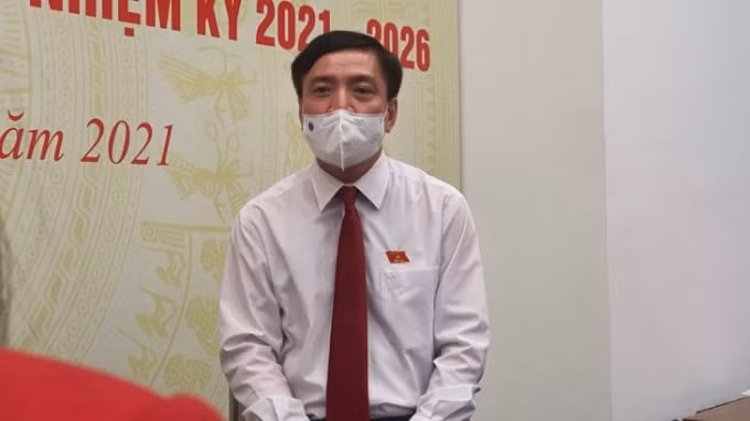 Tổng Thư ký Quốc hội, Chủ nhiệm Văn phòng Quốc hội, Chánh Văn phòng Hội đồng bầu cử quốc gia Bùi Văn Cường thông tin nhanh đến báo chí tại Trung tâm báo chí, Nhà Quốc hội.