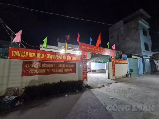 Những dịp đặc biệt trong năm để các nhà văn hoá khu phố sáng đèn là đêm 30 Tết hay những ngày căng mình truy vết F1, F2 thì ngày hội toàn dân hầu hết các nhà văn hoá khu phố là các điểm bỏ phiếu được sáng đèn, các thành viên trong tổ bầu cử tập trung