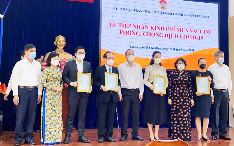 Ngân hàng TMCP Sài Gòn (SCB) ủng hộ 50 tỷ đồng mua vaccine phòng COVID-19. Ảnh: SCB