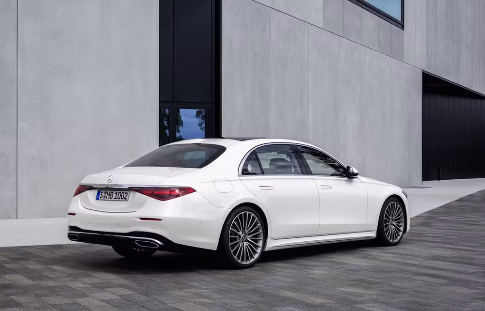Phiên bản S 580 L 4MATIC. Ảnh: Carscoops