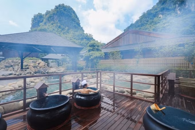 Khu nghỉ dưỡng khoáng nóng Yoko Onsen Quang Hanh, Quảng Ninh