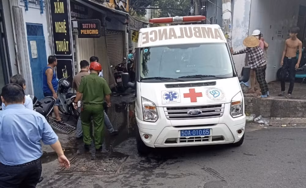 tp hcm chay nha o quan binh thanh khien 1 nguoi tu vong nhieu nguoi bi thuong hinh 1