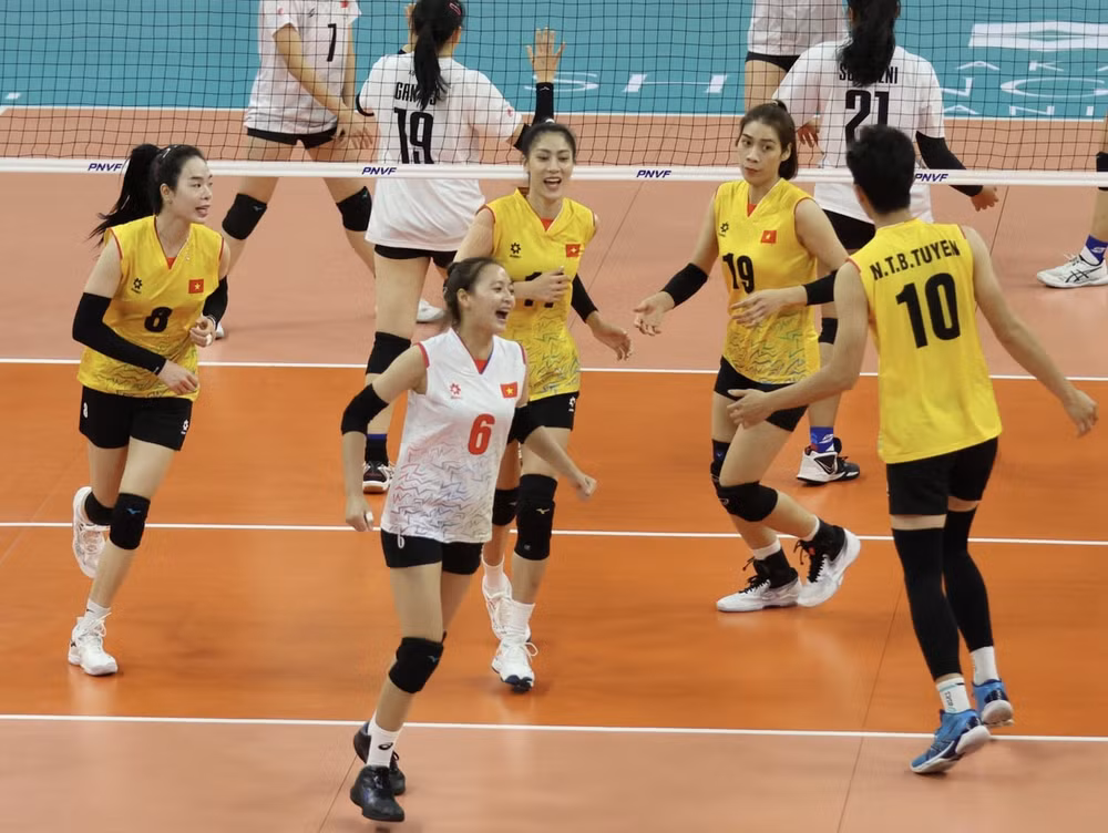 tuyen bong chuyen nu viet nam vo dich avc challenge cup lan thu 2 hinh 1