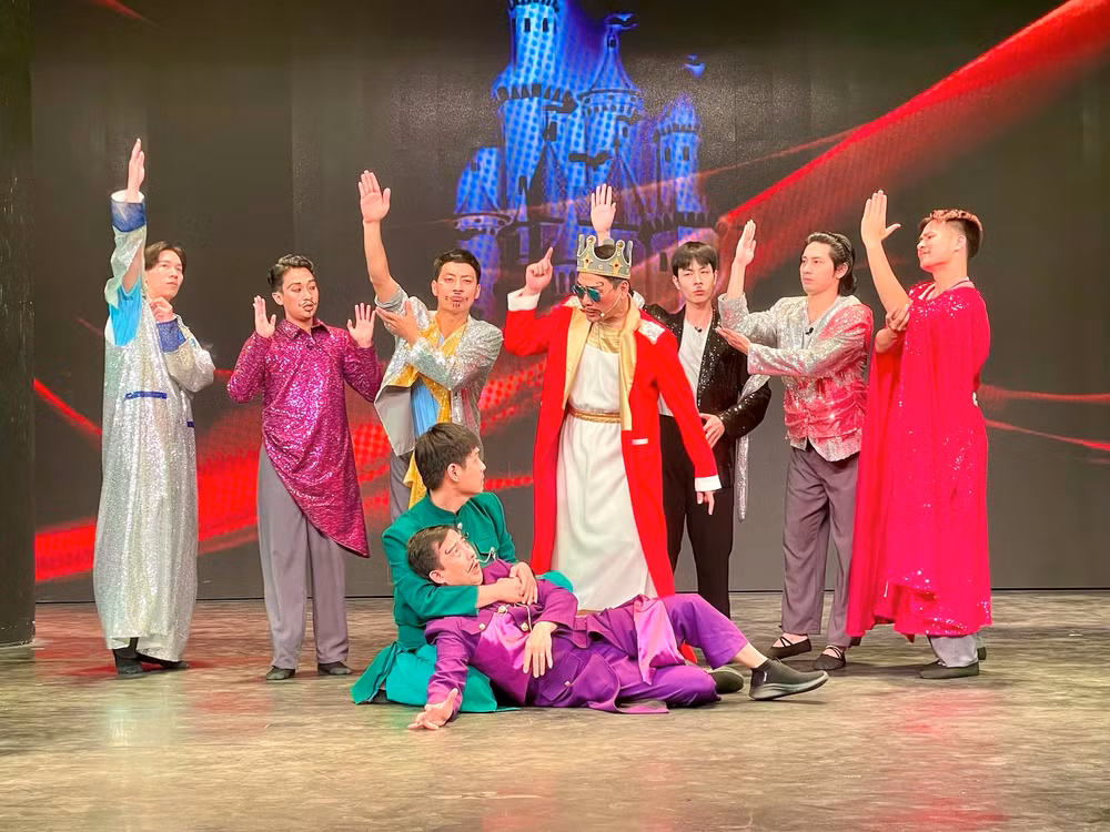 san khau danh cho thieu nhi cho doi mot su chuyen minh hinh 5