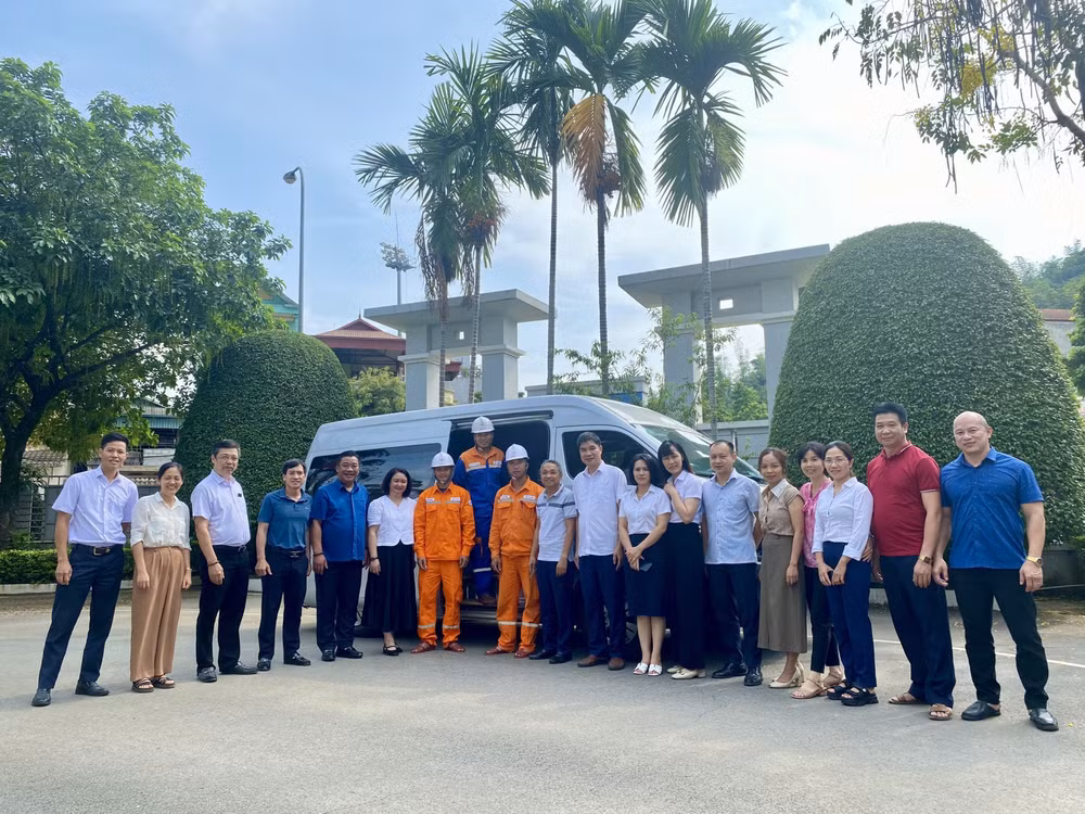 28 doi xung kich evnnpc san sang don suc tai cong truong duong day 500kv mach 3 hinh 2