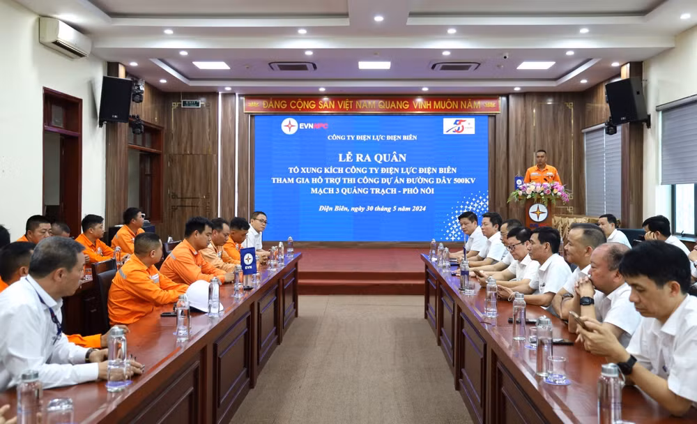 28 doi xung kich evnnpc san sang don suc tai cong truong duong day 500kv mach 3 hinh 1