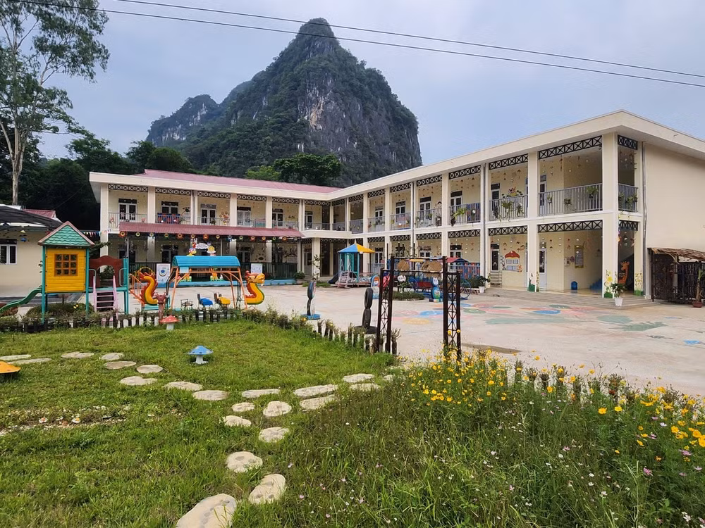 truong mam non thiet ke ba thuoc thanh hoa doan ket xay dung truong chuan quoc gia hinh 4