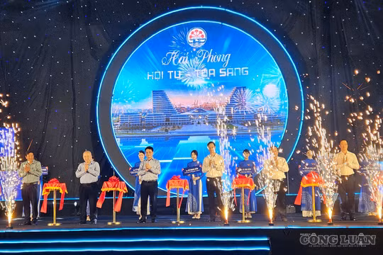 Hải Phòng: Hấp dẫn chuỗi hoạt động văn hóa, nghệ thuật, ẩm thực tại Dải vườn hoa trung tâm và Nhà hát thành phố