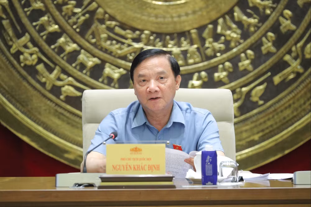 pho-chu-tich-quoc-hoi-nguyen-khac-dinh-1-.jpeg