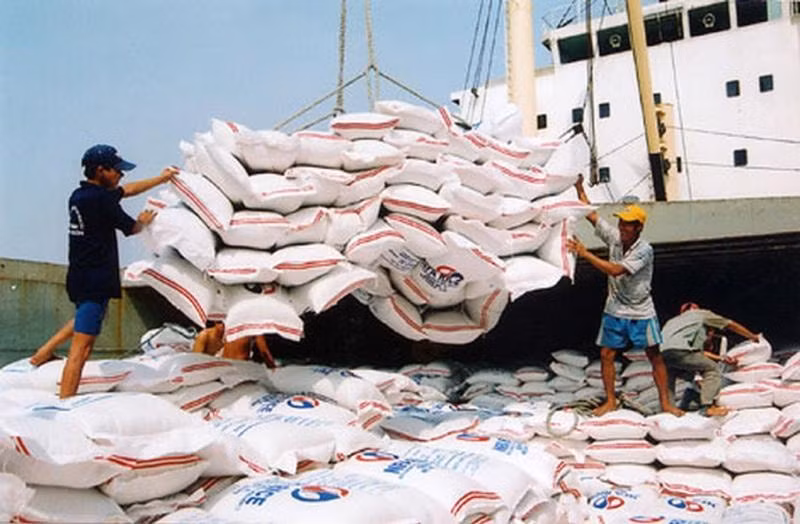 Bộ Công Thương yêu cầu giảm dần phụ thuộc vào các quốc gia nhập khẩu gạo truyền thống. (Ảnh: ST)