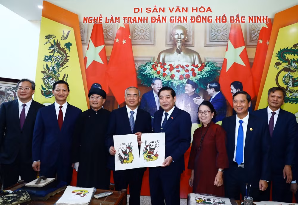 thăm 2