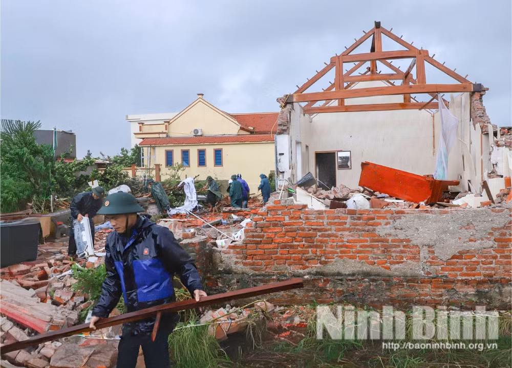 ninh.jpg