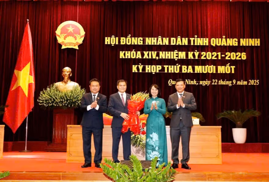 anh-24-quang-ninh-co-tan-chu-tich-bui-van-khang.jpg