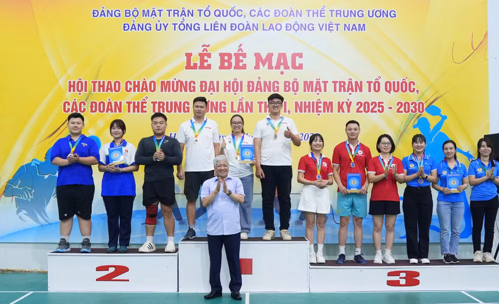 Ảnh màn hình 2025-09-27 lúc 19.58.07