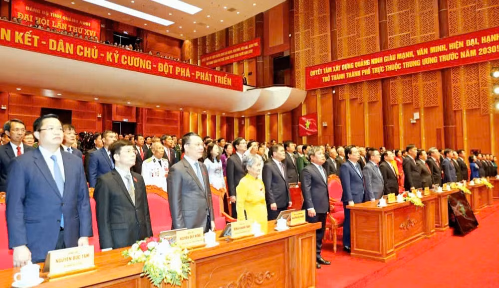 anh-1-khai-mac-dai-hoi-dang-bo-tinh-quang-ninh-lan-thu-16.jpg